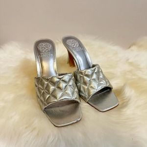 Vince Camuto Quilted Leather Silver Metallic Heels. Size 7.5. NWT